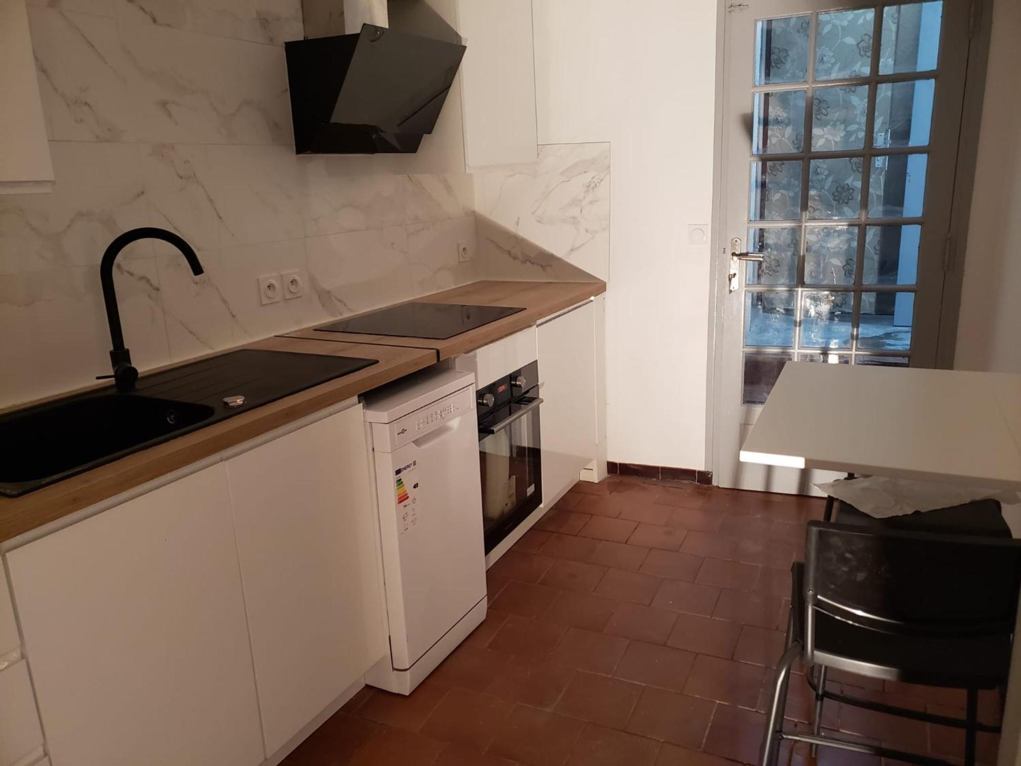 Chambres Meublees Et Spacieuses LʼIsle-Jourdain Extérieur photo